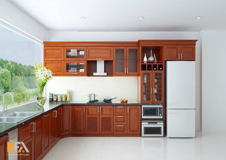 Tủ bếp được thiết kế bằng chất liệu gỗ xoan đào bền đẹp theo thời gian