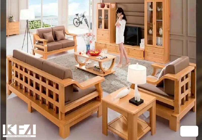 Bàn ghế gỗ mộc mạc, giản dị