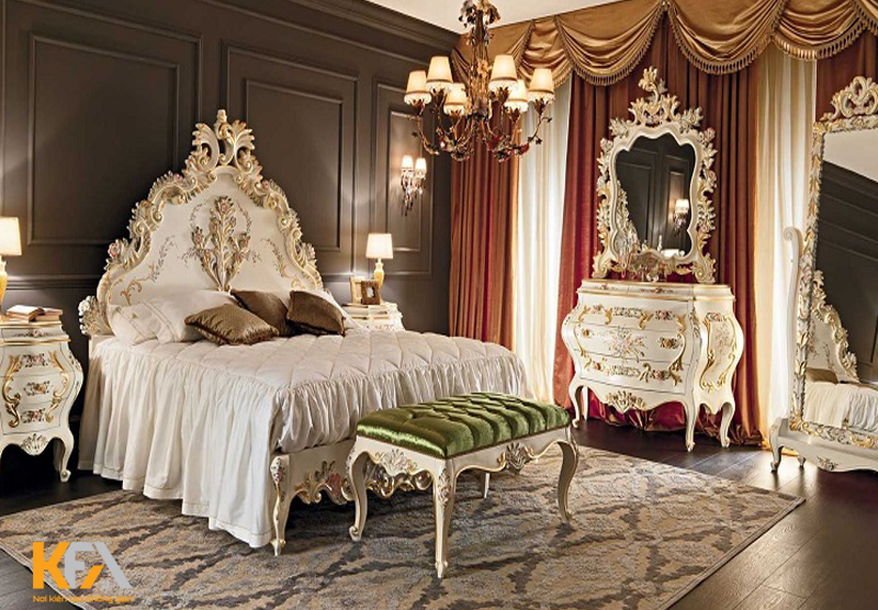 Một phòng ngủ được thiết kế theo phong cách cổ điển sang trọng, quý phái. Toàn bộ căn phòng tôn vinh đẳng cấp của chủ nhân.