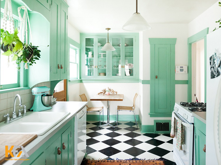 Phòng bếp nhà ống gam màu trắng - xanh ngọc đẹp mắt