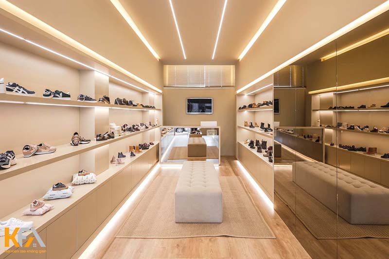 Hệ thống ánh sáng nhân tạo được đầu tư trong shop thời trang giày