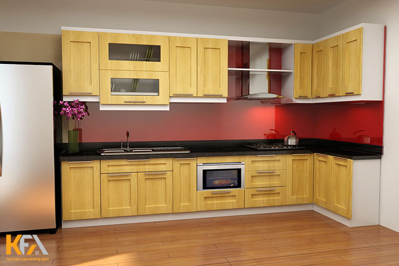 Màu trắng của nền, màu vàng của tủ bếp kết hợp cùng màu đỏ rượu của không gian bếp tạo tổng thể độc đáo, lạ mắt