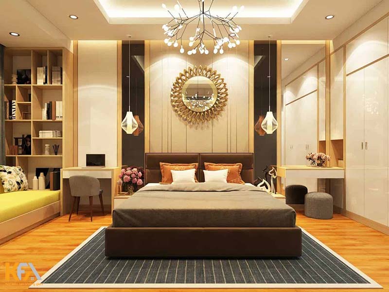 Phòng ngủ sang trọng, ấm áp với những đường nét họa tiết cầu kỳ cùng màu đèn vàng đặc trưng