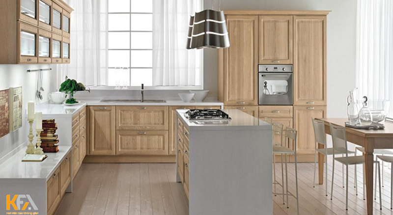 Một không gian phòng bếp được thiết kế bằng gỗ tần bì vô cùng bắt mắt
