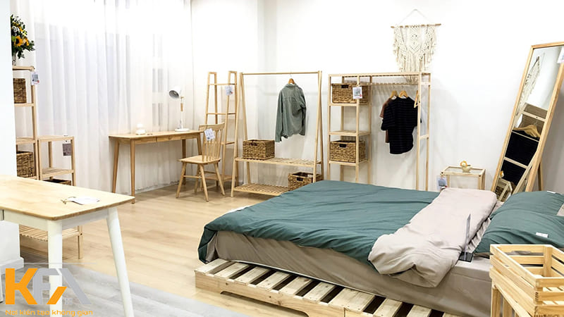 Nội thất phòng ngủ làm bằng chất liệu gỗ thông thường có giá thành bình dân